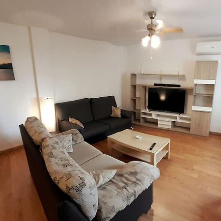 3F, Aire Acondic, 80M2, 2 Dormitorios, 4 Huespedes, Wifi Gratis Ла-Линеа-де-ла-Консепсьон Экстерьер фото