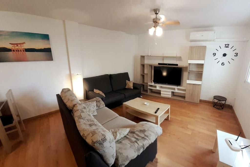 3F, Aire Acondic, 80M2, 2 Dormitorios, 4 Huespedes, Wifi Gratis Ла-Линеа-де-ла-Консепсьон Экстерьер фото